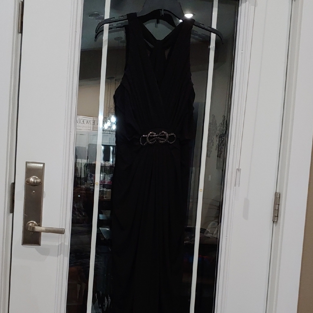 London Style Black Halter Sheath Cocktail Dress